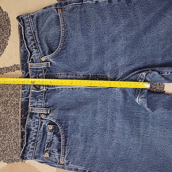 Levi's 550 Relax Fit Taper Raw Hem Size 31×31 - Picture 4 of 9